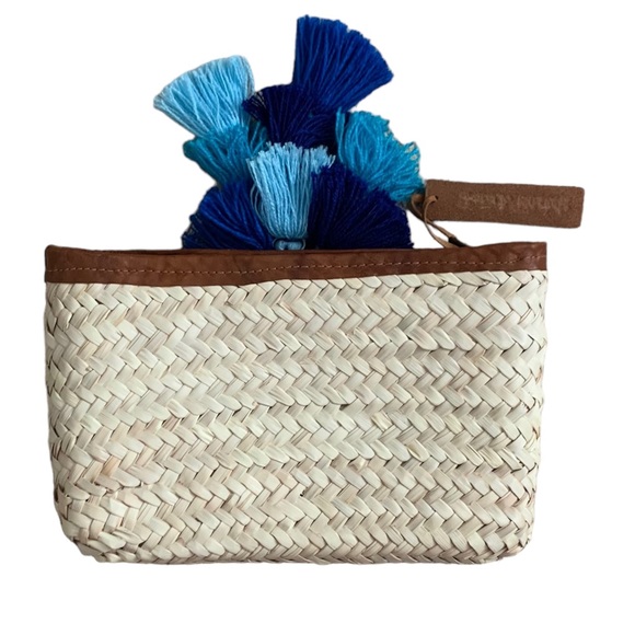 French Baskets Straw PomPom Clutch Bags - Picture 6 of 12